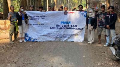 Solusi Mudah dari Mahasiswa PMM UMM Kelompok 62 untuk Mengatasi Sampah di Desa Sumantoro