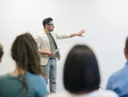 Para Dosen, Ayo Bergabung! Pendaftaran Program Pre-doctoral Course Kini Dibuka!