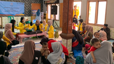 Program KKN Universitas Bhakti Kencana Kelompok 31: Edukasi Stunting dan Dukungan UMKM di Desa Cikawao Bandung