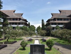 Tim Mahasiswa ITB Raih Juara 1 dalam Yokogawa Indonesia Student Paper Competition 2024 dengan Inovasi Teknologi Kesehatan