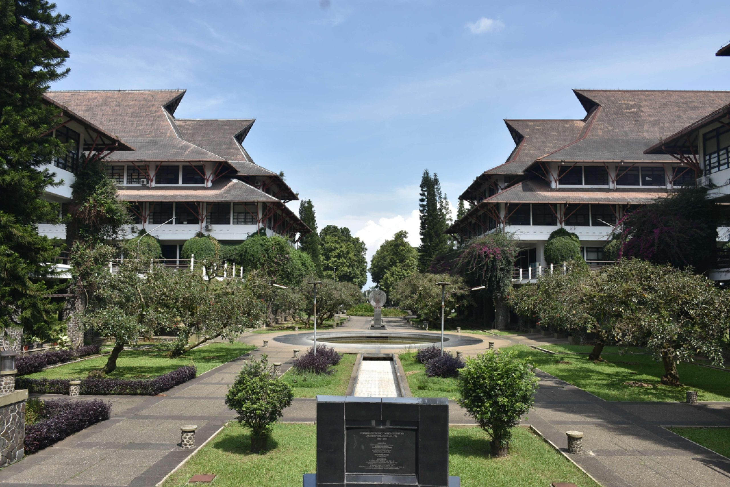 Tim Mahasiswa ITB Raih Juara 1 dalam Yokogawa Indonesia Student Paper Competition 2024 dengan Inovasi Teknologi Kesehatan