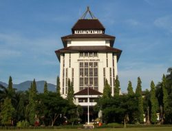 SpectraGrow: Inovasi Mahasiswa FTP dan Filkom UB Malang dalam Meningkatkan Produktivitas Pertanian
